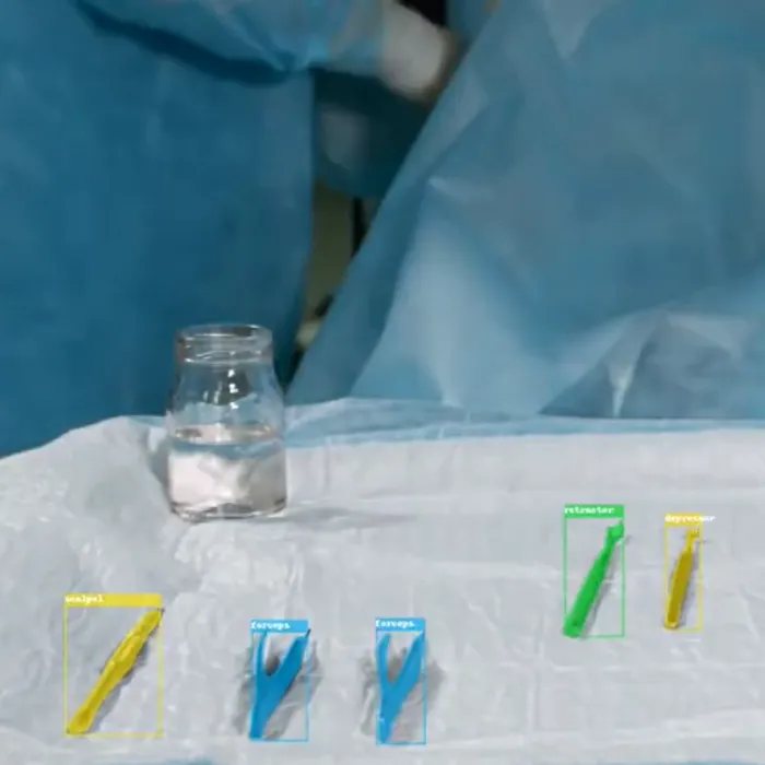 Automatic Surgical Instruments Detection and Tracking using AI